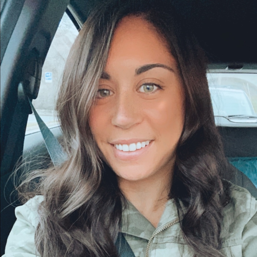 Meet your Posher, Lauren